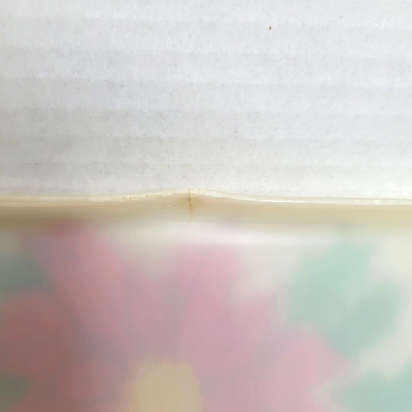 Vintage Noel Molded Plastic Serving Tray - Picture 7 of 12